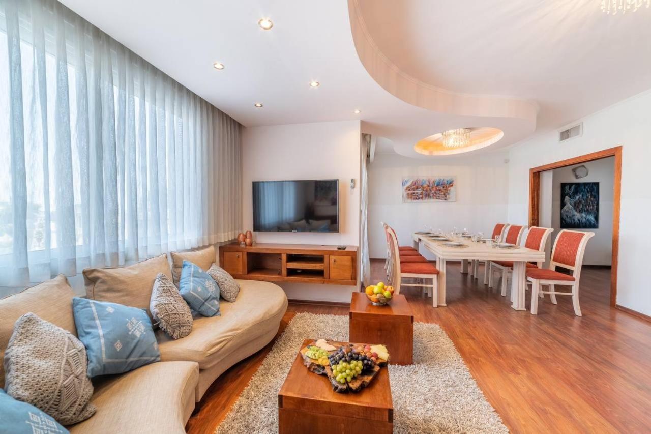 Art Apartment In Mamila - Art & View Jeruzsálem Kültér fotó