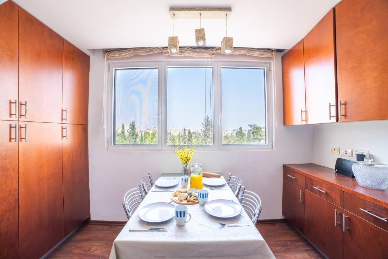 Art Apartment In Mamila - Art & View Jeruzsálem Kültér fotó